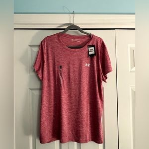 NWT Womens Under Armour Tee